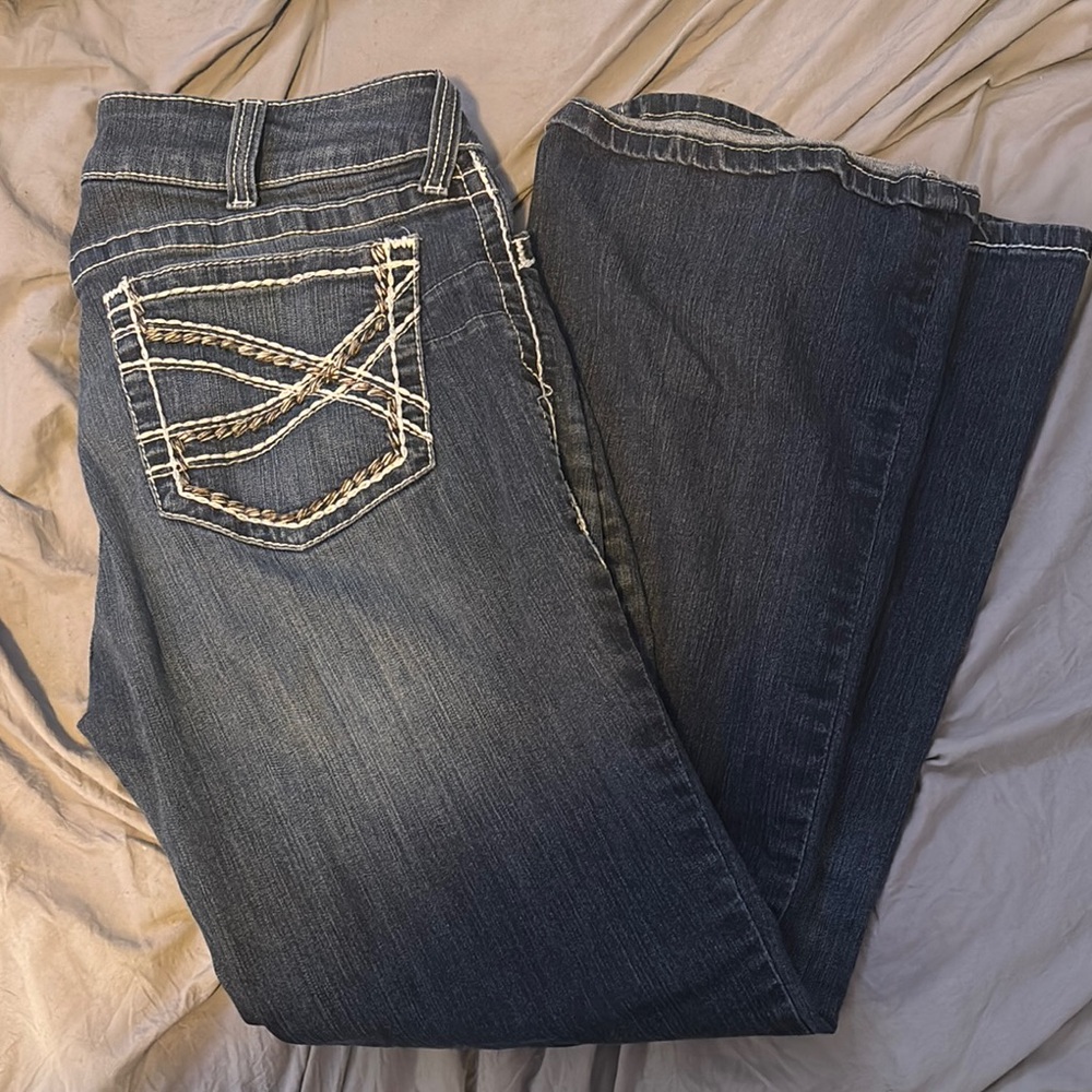 Stylish Blue Denim Jeans with Embroidered Pocket